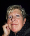 Rosaria M. - Tarot & Kartenlegen - Liebe & Partnerschaft - Familie - Medium & Channeling - Psychologische Lebensberatung